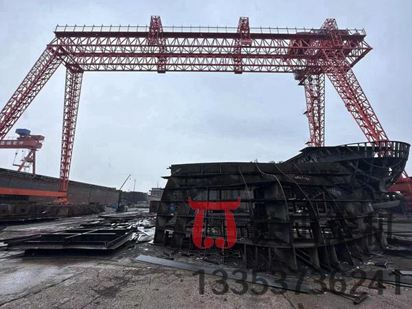 山東煙臺造船門式起重機廠家造船門式起重機誠信為本、質(zhì)量為生